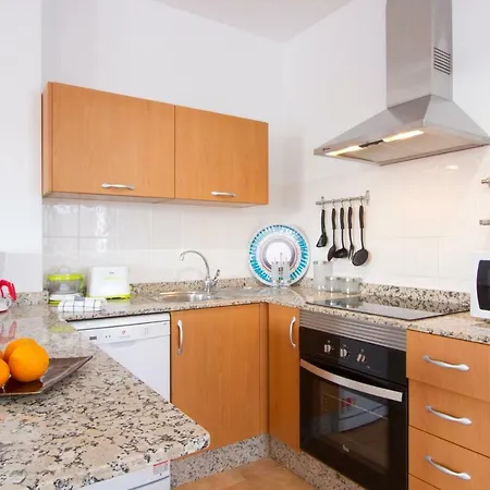 Semesterbostad Andres *